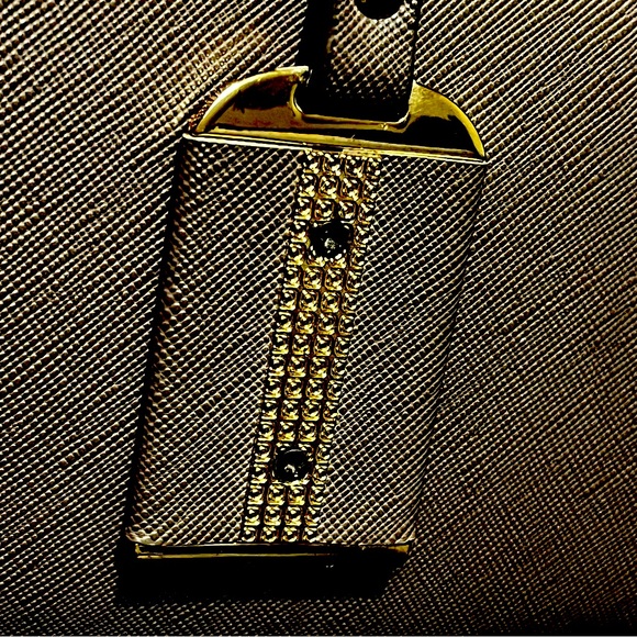 Elegant Miztique Taupe Handbag - Picture 3 of 13